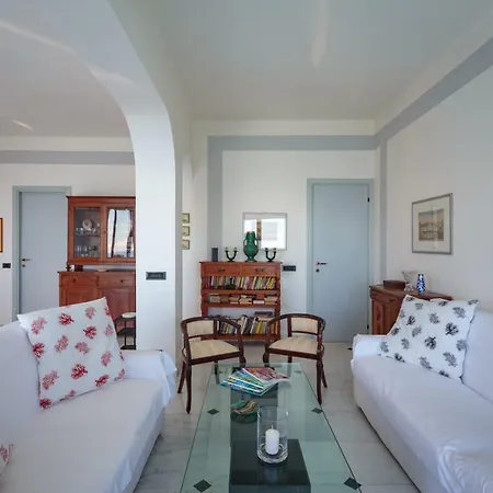Casa Emily * Кьявари